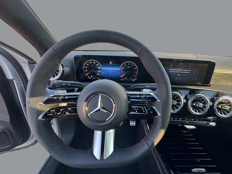 Image Mercedes-Benz CLASSE A 180 Star Edition AMG Line 1770 Classe A 180 Star Edition
