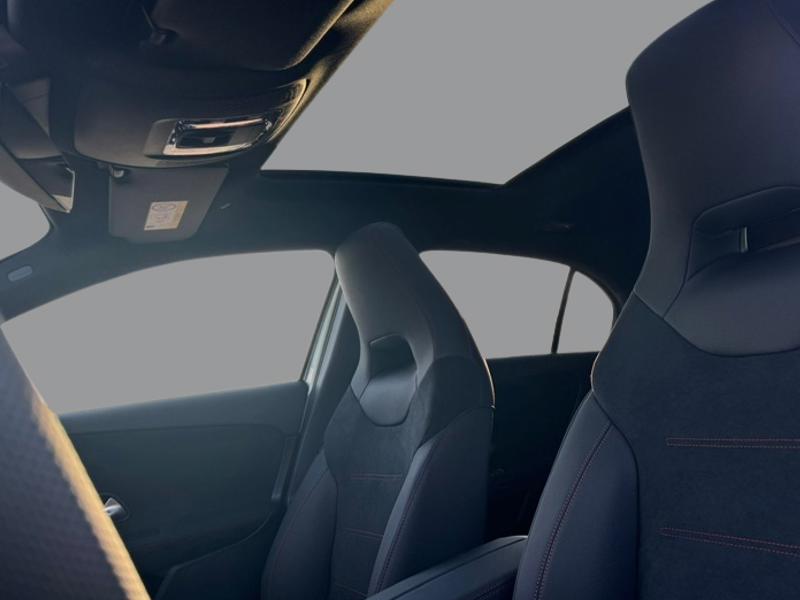 Image Mercedes-Benz CLASSE A 180 Star Edition AMG Line 1770 Classe A 180 Star Edition