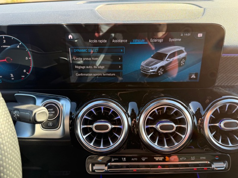 Image Mercedes-Benz GLB 200 d AMG Line 2.0 150 8G-DCT Angle mort Cam recul 7 Places Hayon auto Handsfree access Sièges av el