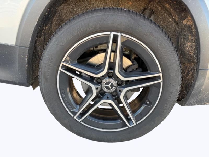 Image Mercedes-Benz GLB 200 d AMG Line 2.0 150 8G-DCT Angle mort Cam recul 7 Places Hayon auto Handsfree access Sièges av el