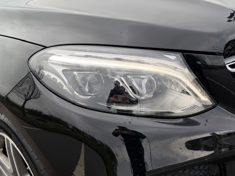 Image Mercedes-Benz GLE SUV 350 d 4MATIC Fascination  3.0 258 4X4 9G-Tronic Toit ouvrant Carplay Angle mort Feux auto Sieges av 