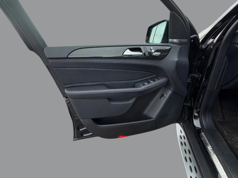 Image Mercedes-Benz GLE SUV 350 d 4MATIC Fascination  3.0 258 4X4 9G-Tronic Toit ouvrant Carplay Angle mort Feux auto Sieges av 