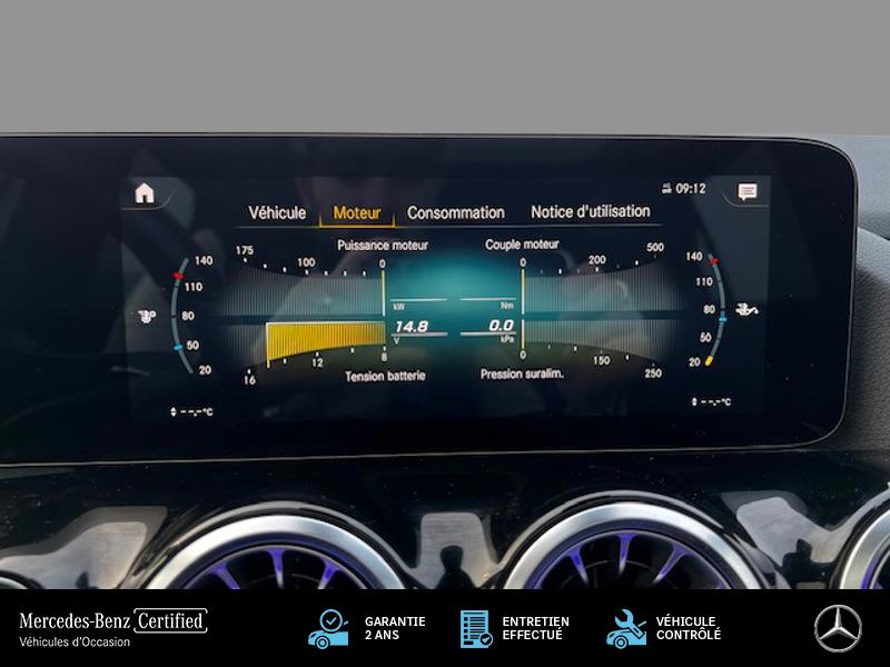 Image Mercedes-Benz GLA 220 d 4MATIC AMG Line 2.0 190 8G-DCT 4x4 Toit ouvrant Carplay cam recul Sieges av elect et chauff Pa