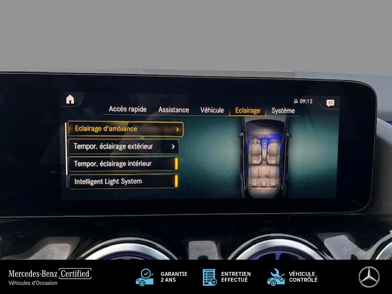 Image Mercedes-Benz GLA 220 d 4MATIC AMG Line 2.0 190 8G-DCT 4x4 Toit ouvrant Carplay cam recul Sieges av elect et chauff Pa