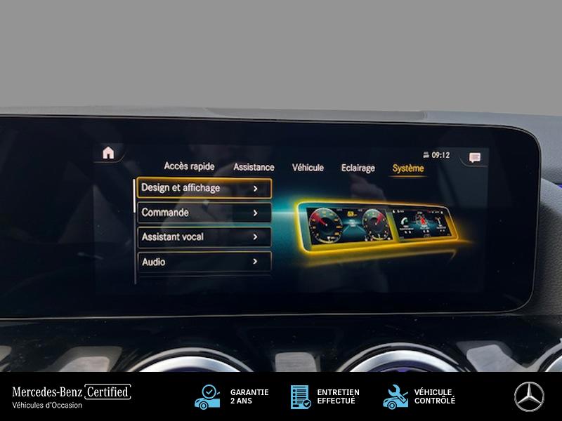 Image Mercedes-Benz GLA 220 d 4MATIC AMG Line 2.0 190 8G-DCT 4x4 Toit ouvrant Carplay cam recul Sieges av elect et chauff Pa