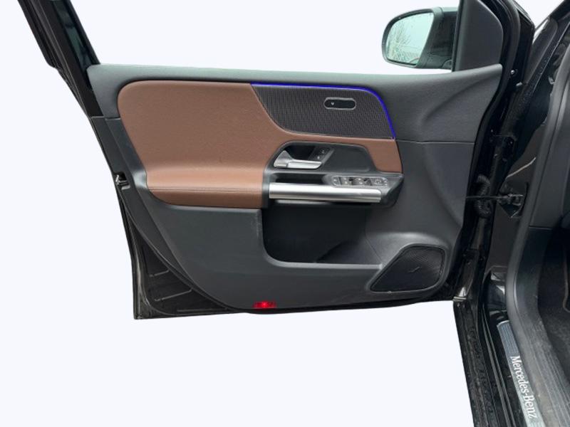 Image Mercedes-Benz CLASSE B 180 Progressive Line Edition 1.3 136 7G-DCT Pack premium Cam recul Sono advanced Sieges av chauffant