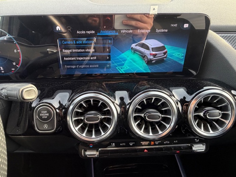 Image Mercedes-Benz CLASSE B 180 d AMG Line Edition 2.0 116 8G-DCT Cam recul Pack sport black PARKTRONIC Hayon auto Keyless go Si