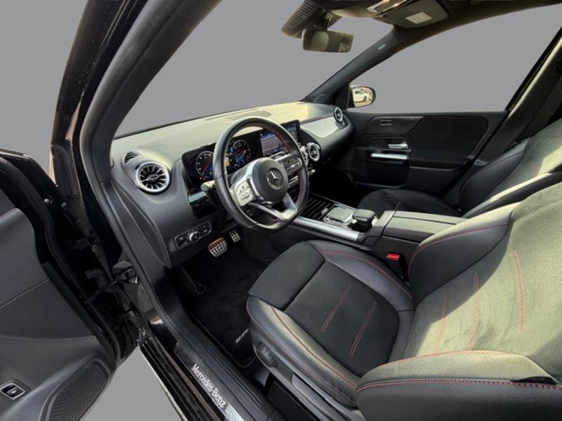 Image Mercedes-Benz CLASSE B 180 d AMG Line Edition 2.0 116 8G-DCT Cam recul Pack sport black PARKTRONIC Hayon auto Keyless go Si