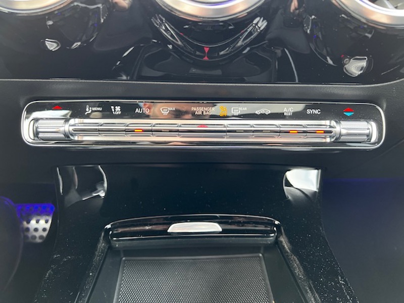 Image Mercedes-Benz CLA COUPÉ CLA 220 d AMG Line 2.0 190 8G-DCT toit ouvrant Cam 360 Affichage tête haute Sièges AV elect + chauff