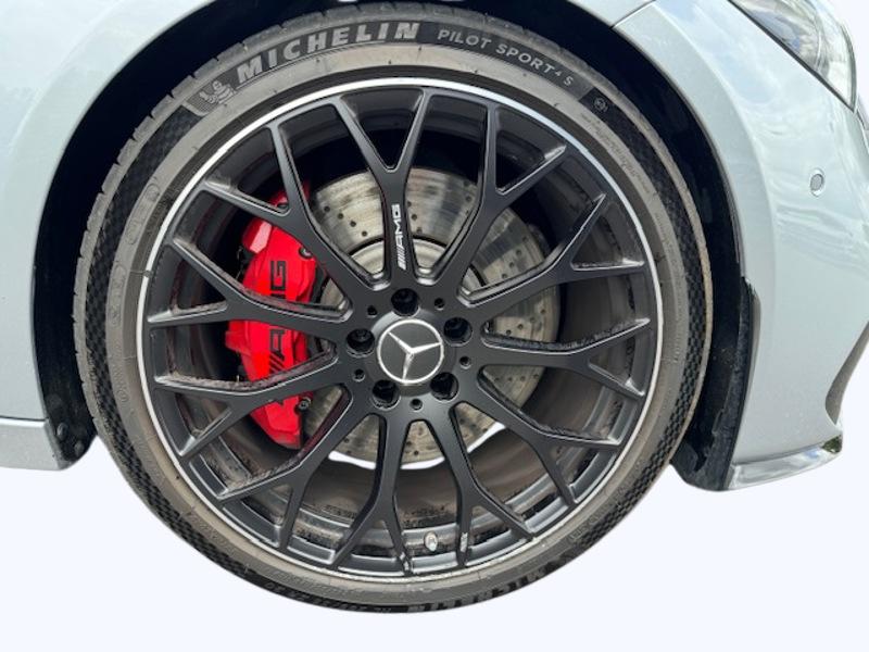 Image Mercedes-Benz CLASSE C BREAK Mercedes-AMG C 63 S E PERFORMANCE Break 2.0 680 9G-TRONIC 4MATIC Malus payé LOA possible Pack assist