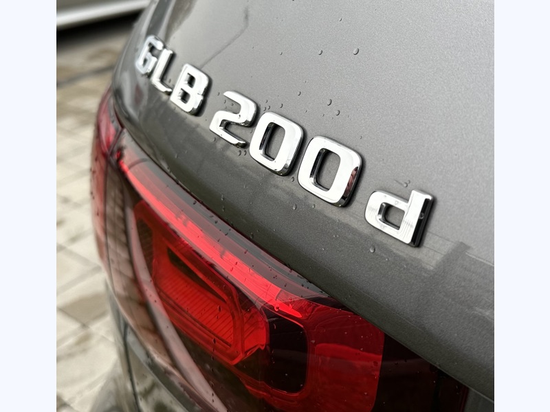 25985 Mercedes-Benz ,GLB GLB 200 d  AMG Line 2.0 150 ch DCT8 complet