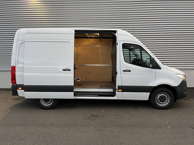 221103 Mercedes-Benz ,Sprinter III Fourgon 317CDI BV 317 CDI 37S MBUX CAMERA ATTELAGE  2.0 170 ch complet